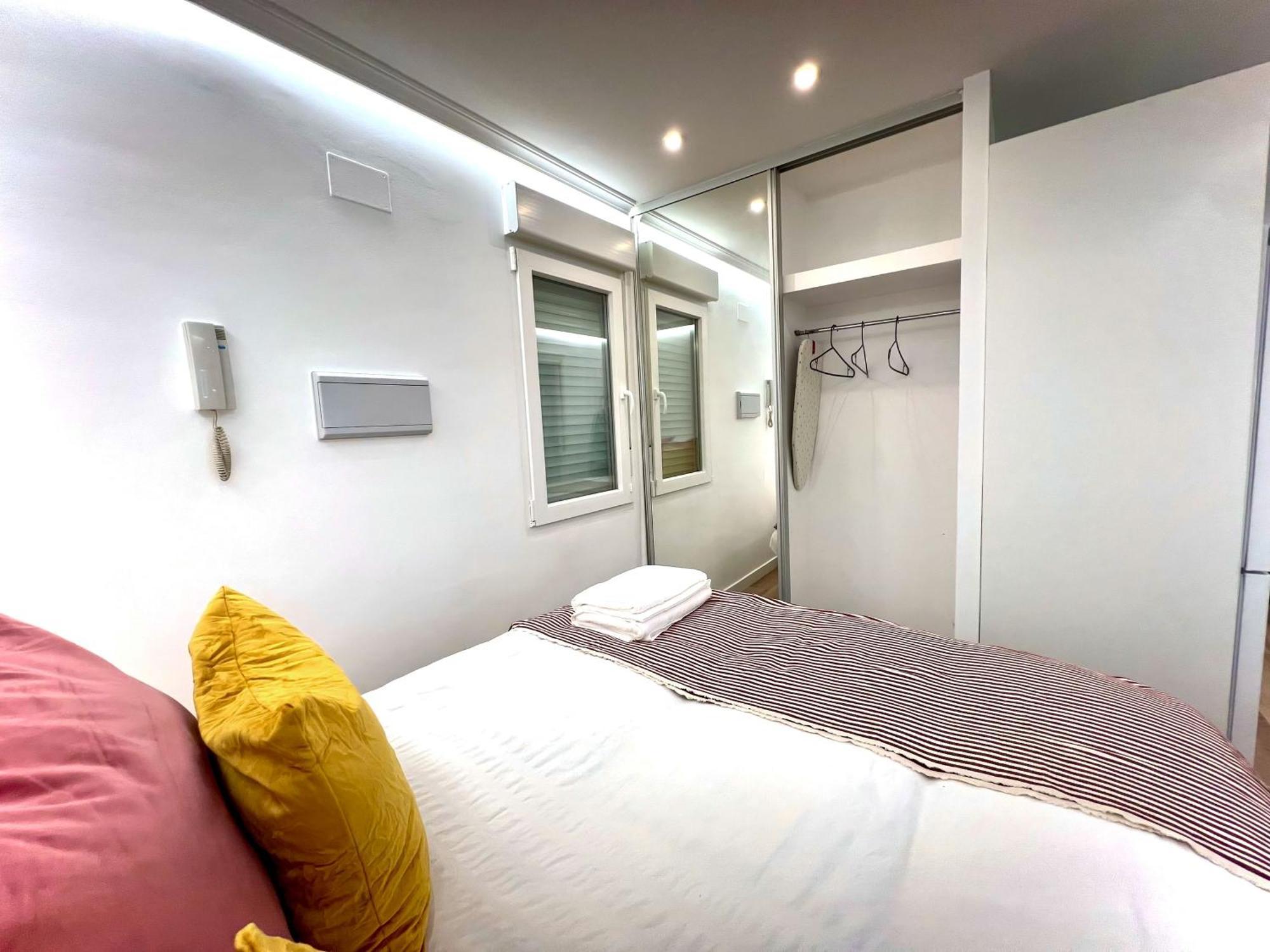 Apartment In The Heart Of Madrid-Piso En Malasana ภายนอก รูปภาพ
