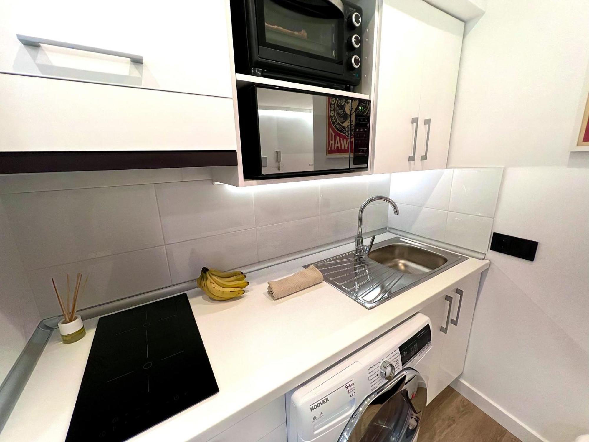 Apartment In The Heart Of Madrid-Piso En Malasana ภายนอก รูปภาพ
