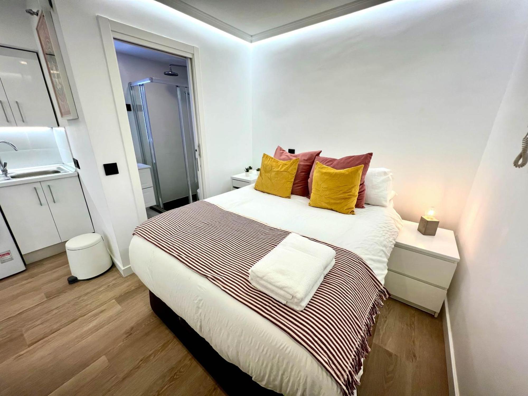 Apartment In The Heart Of Madrid-Piso En Malasana ภายนอก รูปภาพ